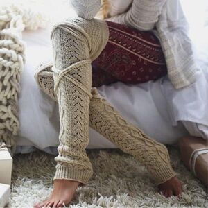 Feee people leg warmers